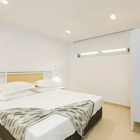 Βίλα Rosmerta Villa, With Private Pool 65 Square Meters, Bbq & Heated Spawhirlpool, By Thinkvilla Πέραμα